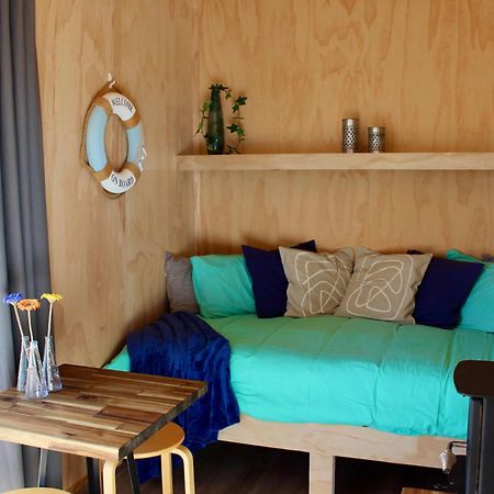 Cosy Tiny Container Cabin Carterton Экстерьер фото